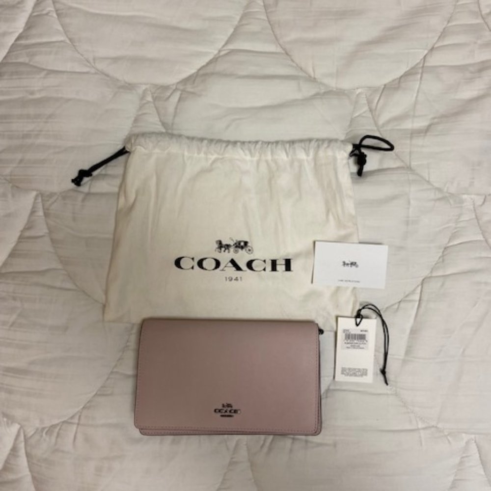 Coach CALLIE FOLDOVER CHAIN CLUTCH, Ice pink